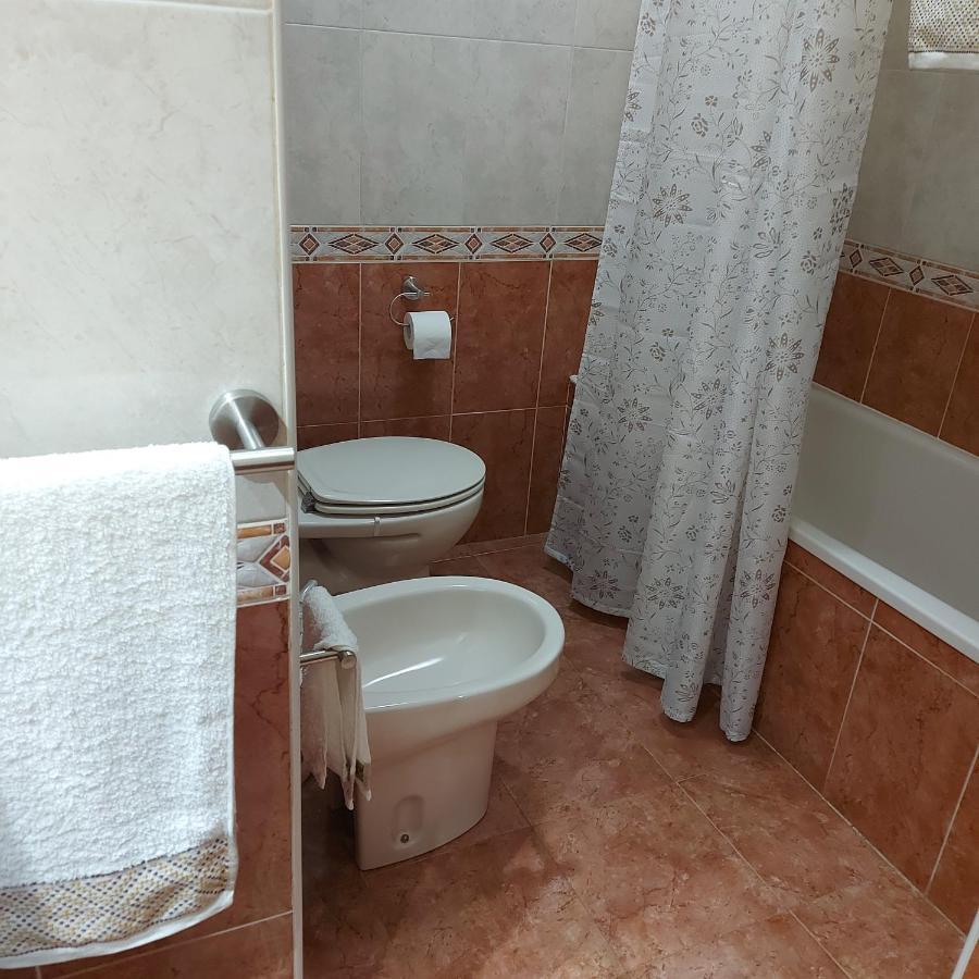Soleado Piso Con Garaje Y Piscina A 8' Centro Apartment กาสโตร-อูร์เดียเลส ภายนอก รูปภาพ