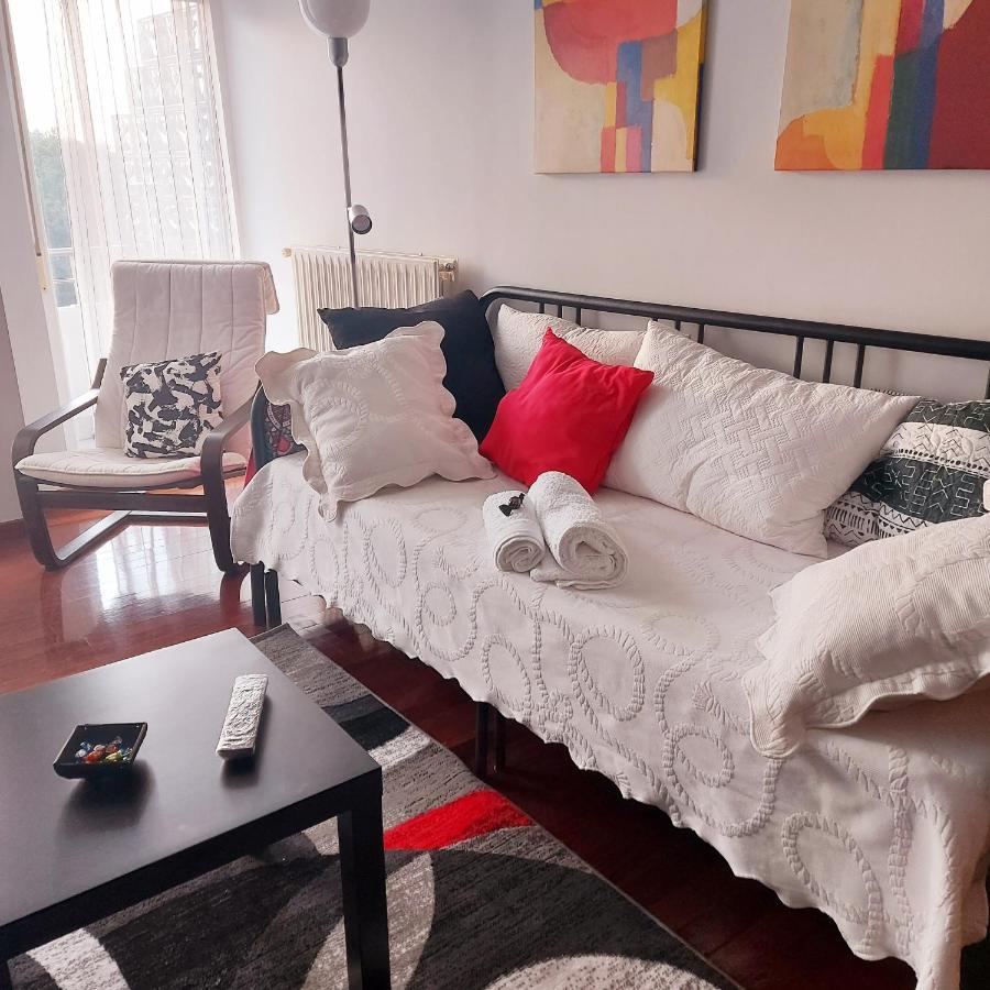 Soleado Piso Con Garaje Y Piscina A 8' Centro Apartment กาสโตร-อูร์เดียเลส ภายนอก รูปภาพ