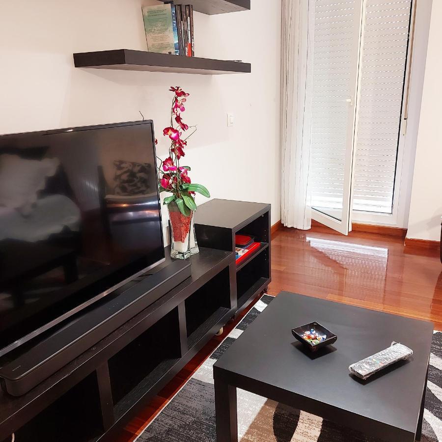 Soleado Piso Con Garaje Y Piscina A 8' Centro Apartment กาสโตร-อูร์เดียเลส ภายนอก รูปภาพ